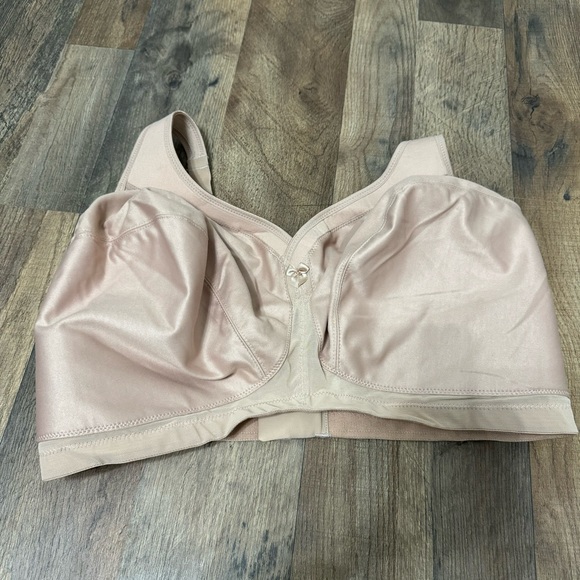 Glamorise Intimates & Sleepwear Glamorise Bra Poshmark
